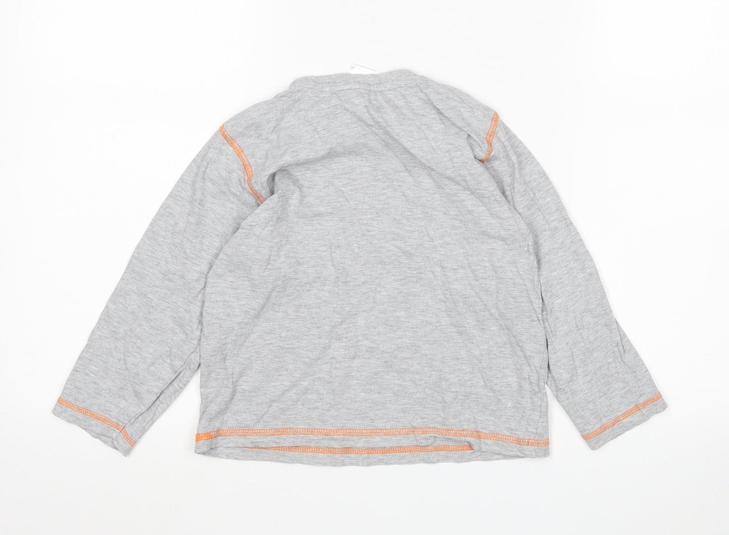 Preworn Boys Grey   Basic T-Shirt Size 6-7 Years
