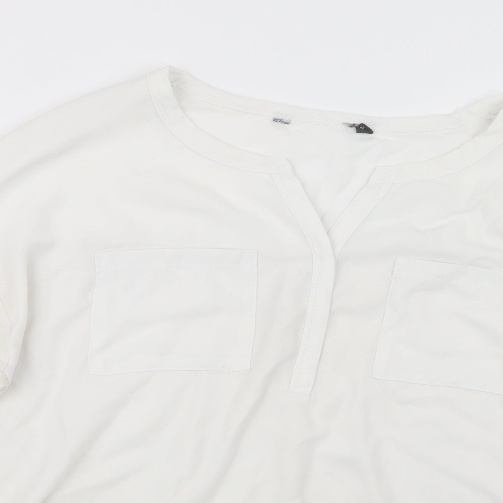 Preworn Womens White   Basic T-Shirt Size 10