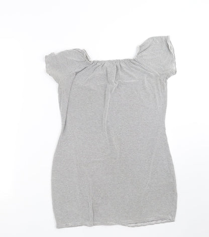 Preloved Boohoo Womens Grey Striped  Basic T-Shirt Size 16 - Front