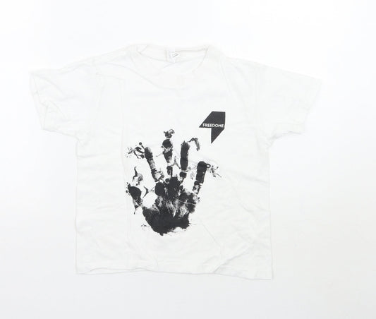 Casual classics Boys White   Basic T-Shirt Size 5-6 Years