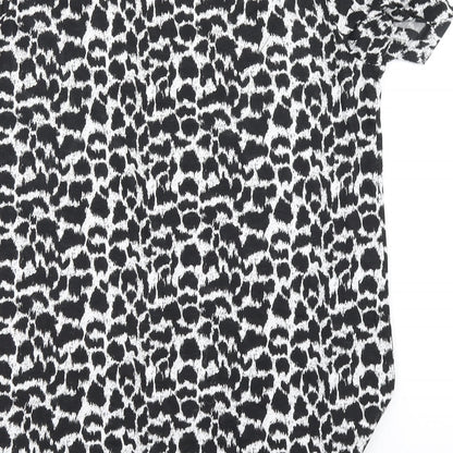 Nutmeg Womens Black Animal Print  Basic T-Shirt Size 8