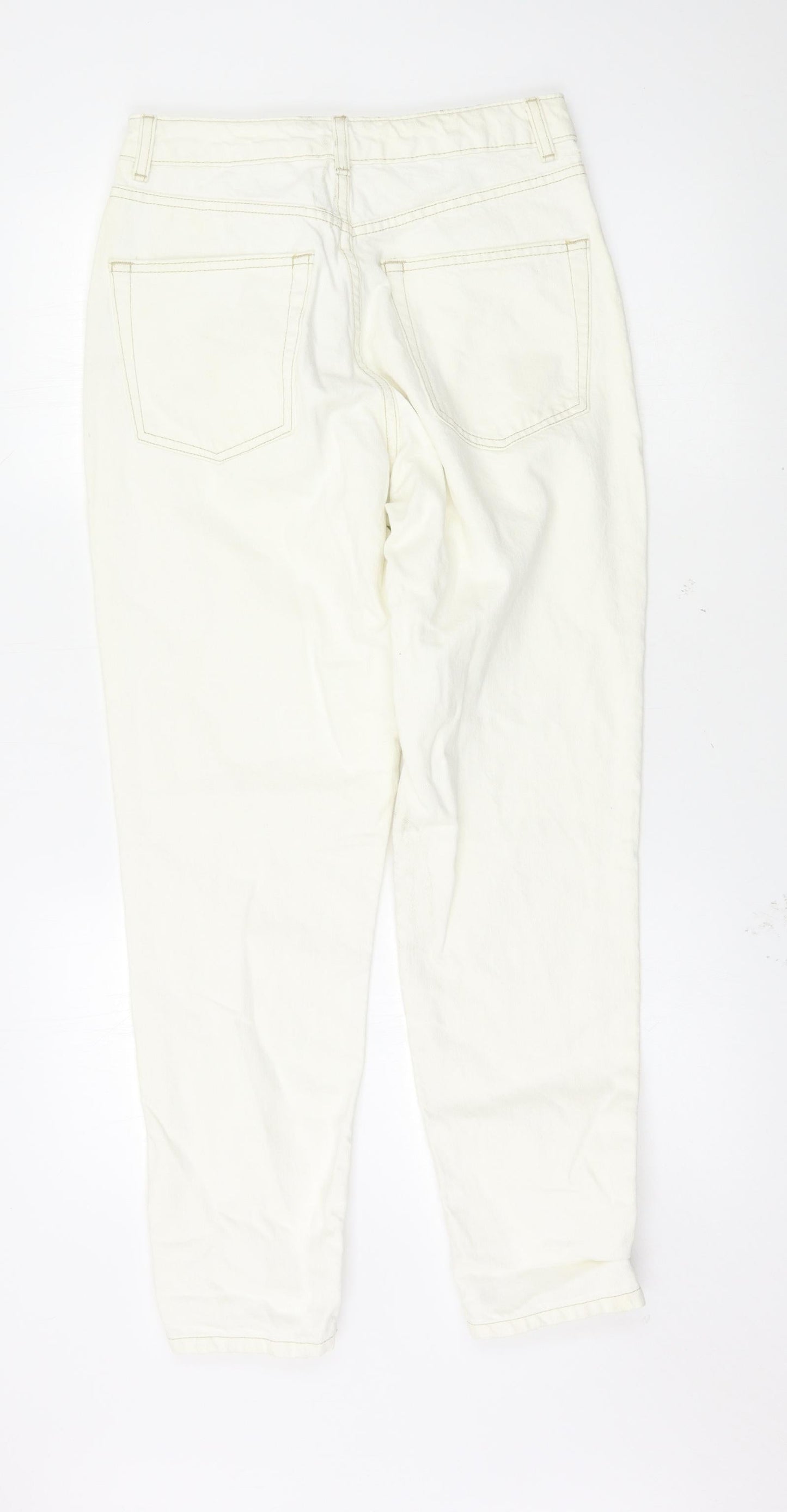 Preworn Womens White   Straight Jeans Size 28 L32 in