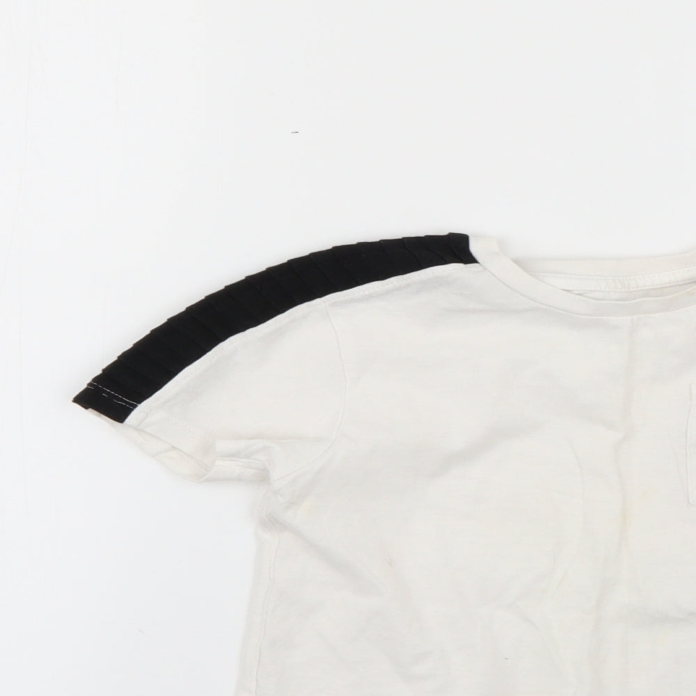 pep&co Boys White   Basic T-Shirt Size 7-8 Years