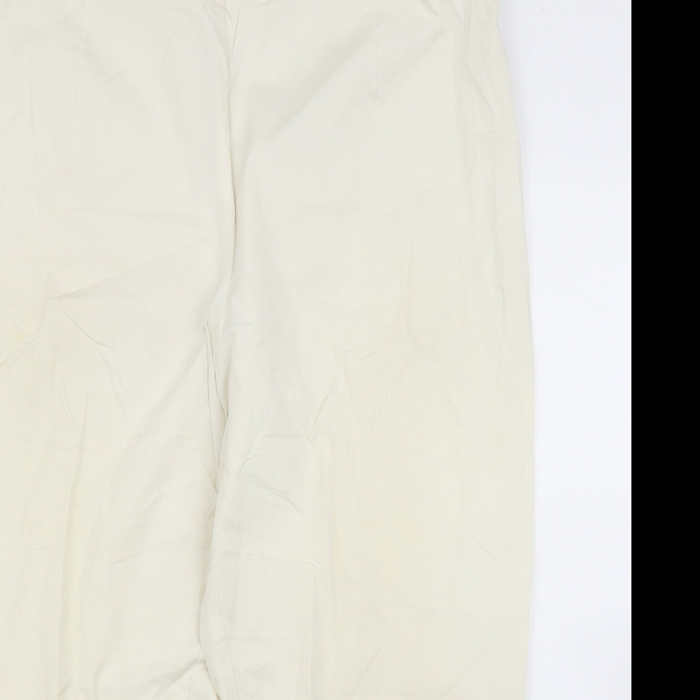 Preworn Womens Ivory   Pedal Pusher Trousers Size 38 in L22 in