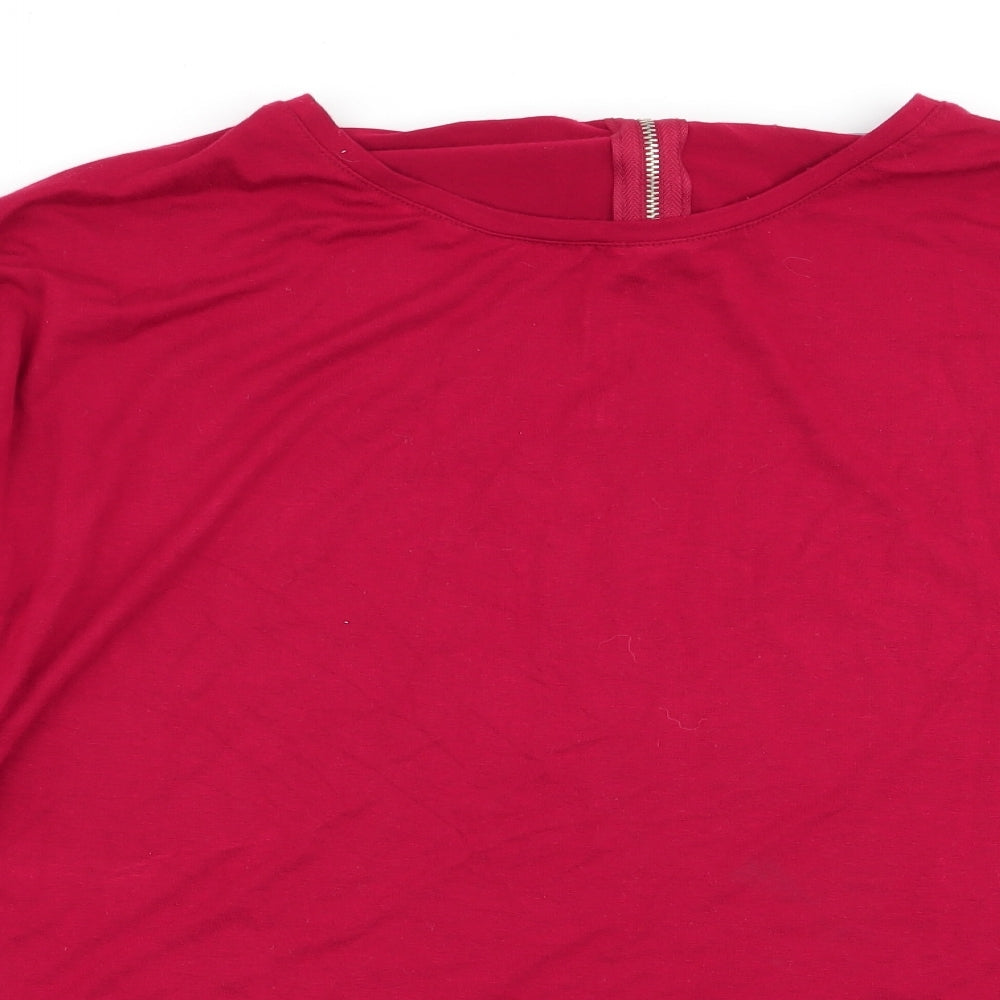 Select Womens Red   Basic T-Shirt Size 10