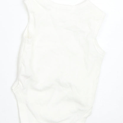 Primark Baby White   Basic T-Shirt Size 0-3 Months