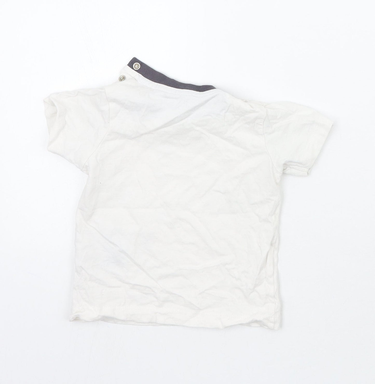 Nutmeg Baby White Geometric  Basic T-Shirt Size 9-12 Months