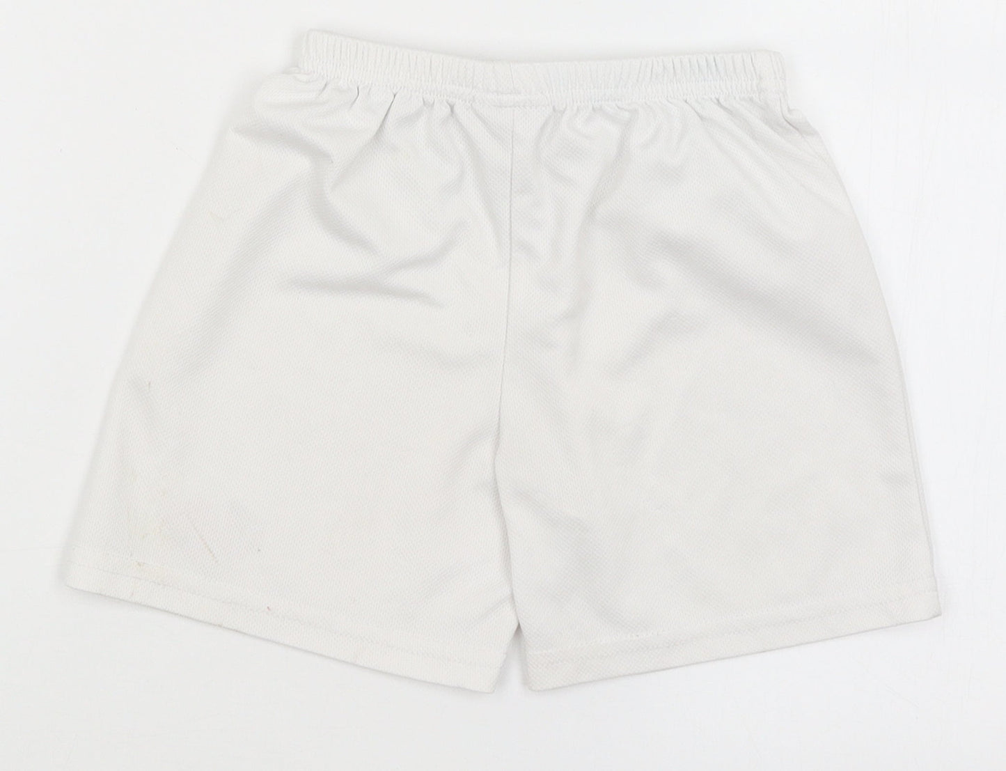Manav Boys White   Bermuda Shorts Size 4 Years
