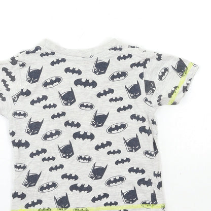 Preloved Batman Baby Grey   Basic T-Shirt Size 12 Months  - Little Hero - Label