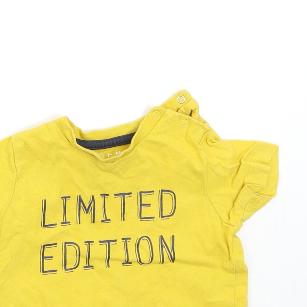 Nutmeg Baby Yellow   Basic T-Shirt Size 6-9 Months
