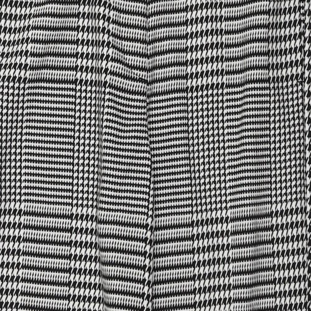 Marks and Spencer  Womens White Check  Trousers  Size 8 L24 in
