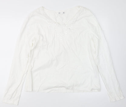 Preloved EA Womens White   Basic T-Shirt Size XL - Front