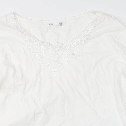 Preloved EA Womens White   Basic T-Shirt Size XL - Detail