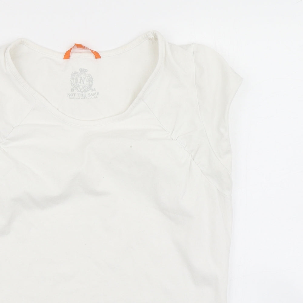 Not the same Womens White   Basic T-Shirt Size M