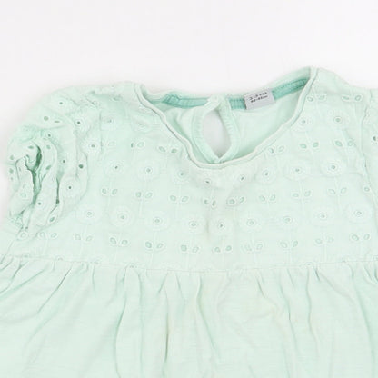 Preloved TU Girls Green Floral  Basic Blouse Size 2-3 Years - Detail