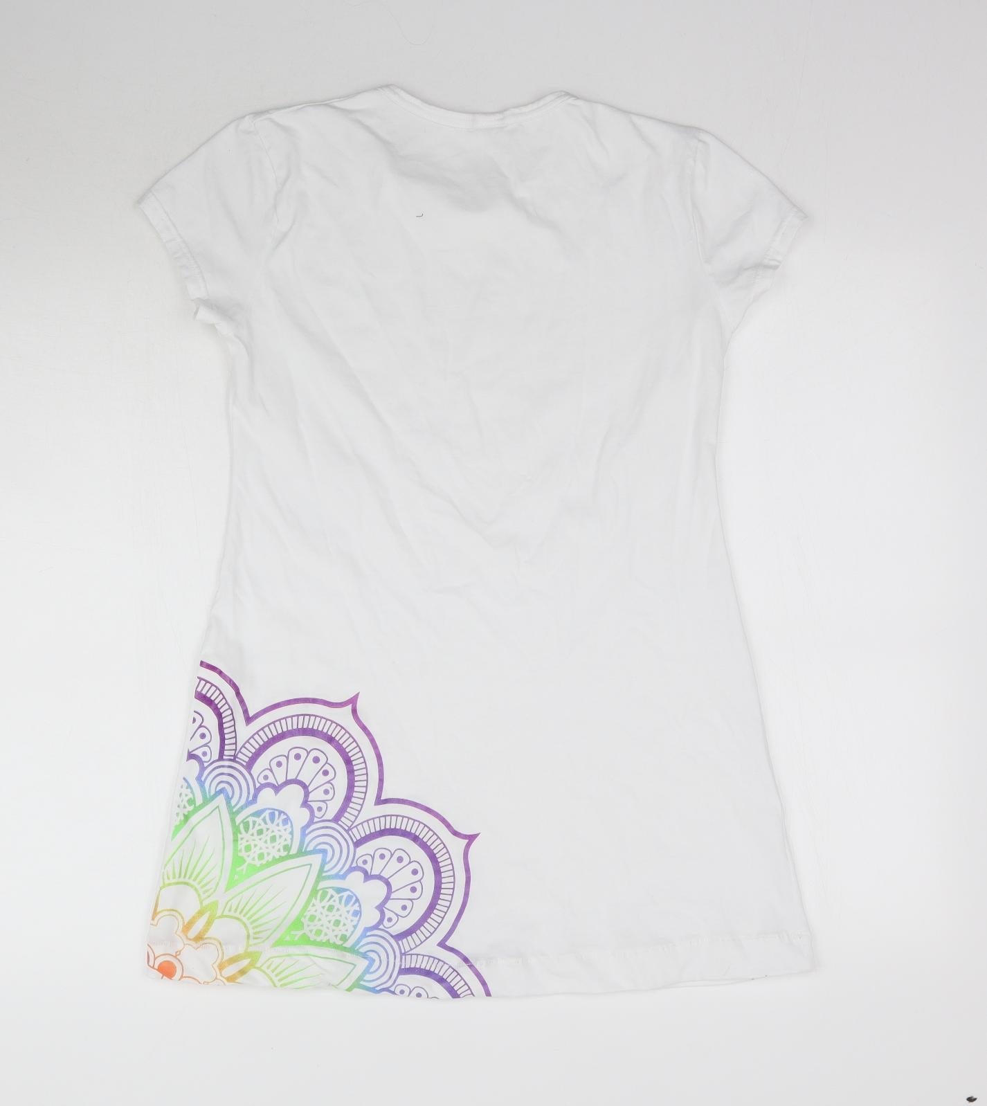 Preworn Womens White   Basic T-Shirt Size M