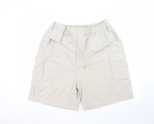 MCN Womens Grey   Bermuda Shorts Size 3XL