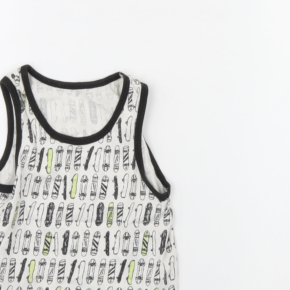 Primark Boys White Spotted  Basic Tank Size 5 Years  - Skateboard