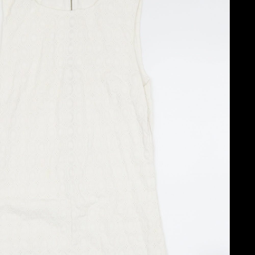 Okeysi Womens White Floral  Shift  Size S