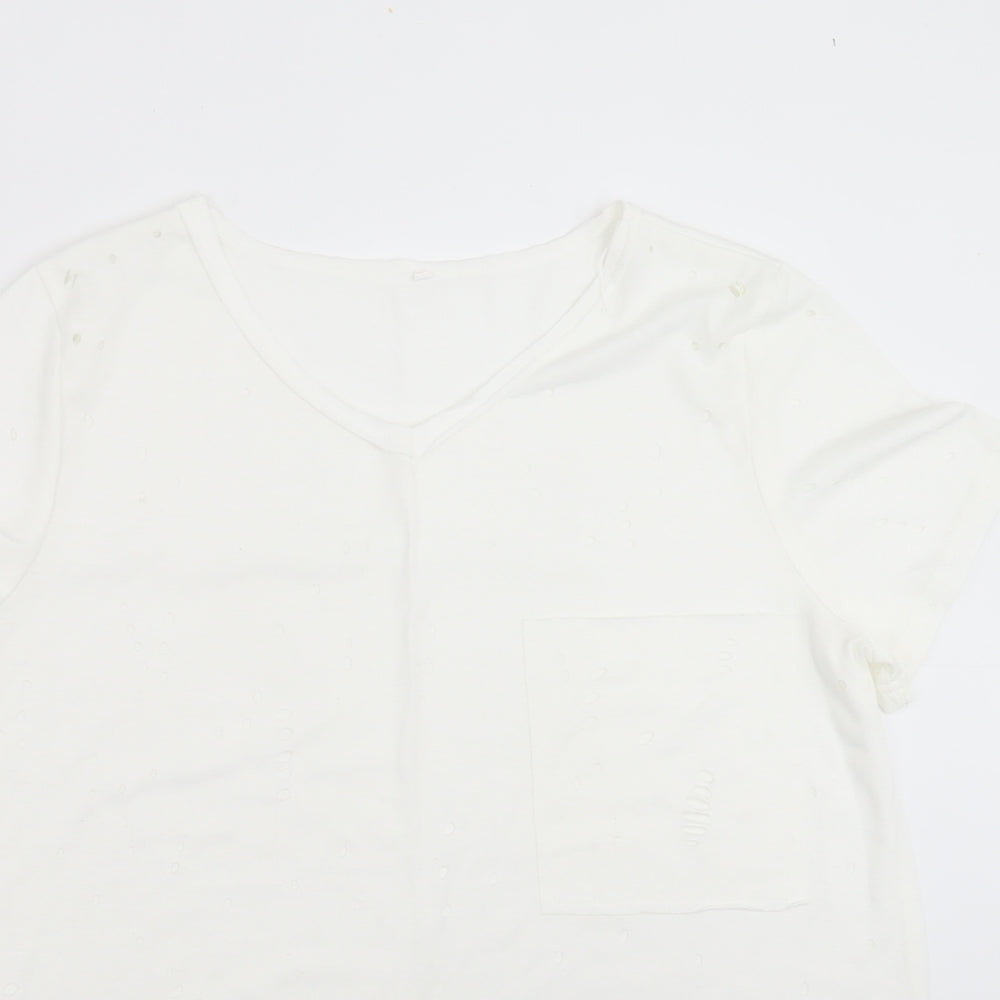 Preworn Womens White   Basic T-Shirt Size M  - hole pattern