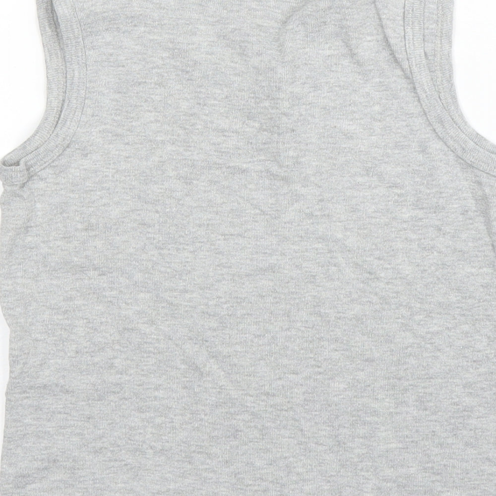 Preworn Boys Grey   Basic Tank Size 6-7 Years