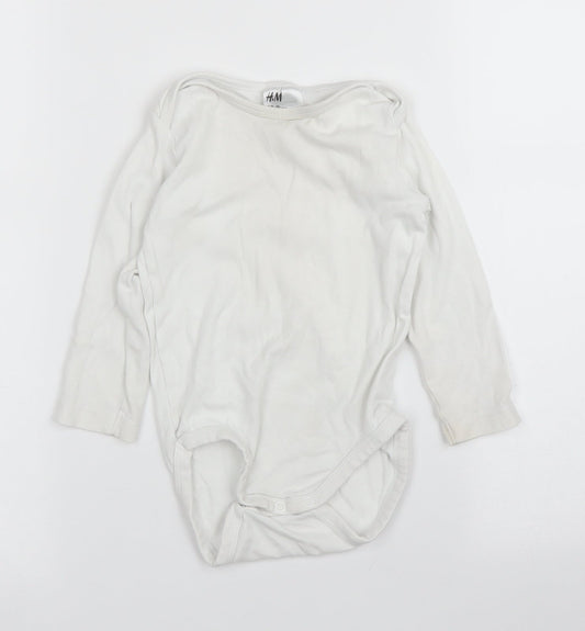 H&M Baby White   Babygrow One-Piece Size 12 Months