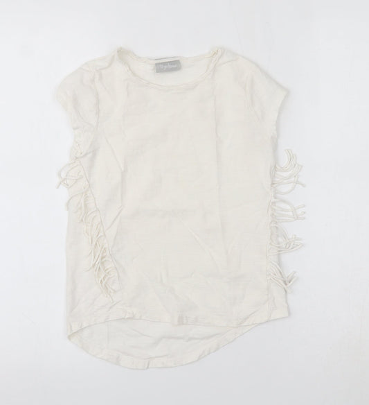Matalan Girls Ivory   Basic T-Shirt Size 8 Years