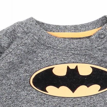 Preloved Batman Baby Grey   Pullover Jumper Size 0-3 Months - Detail