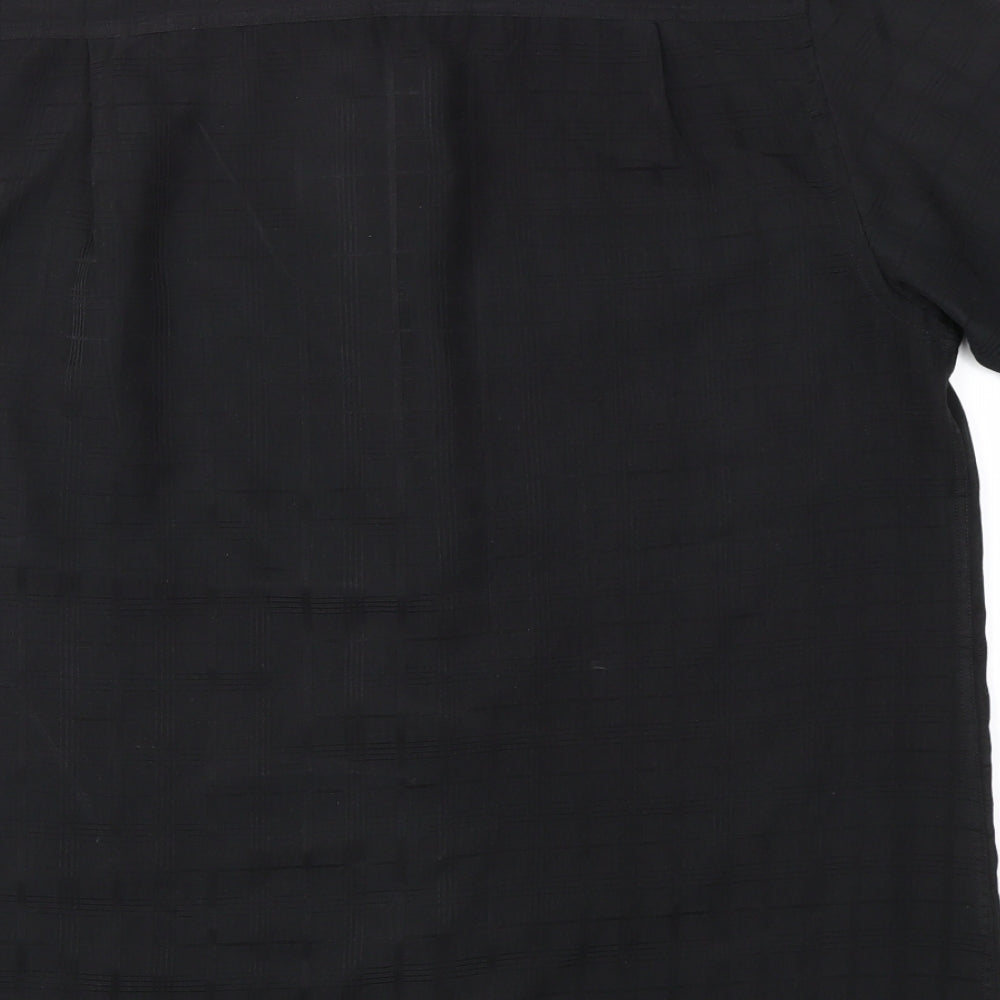 George Mens Black    T-Shirt Size L