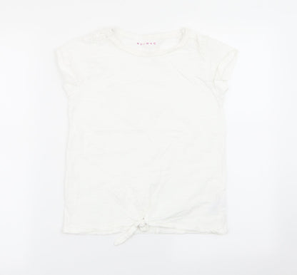 Nutmeg Girls White   Basic T-Shirt Size 10-11 Years