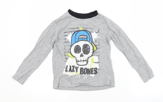 Preworn Boys Grey   Basic T-Shirt Size 6-7 Years