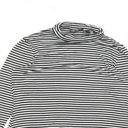 Preloved ESMARA Womens White Striped  Basic T-Shirt Size M - Detail