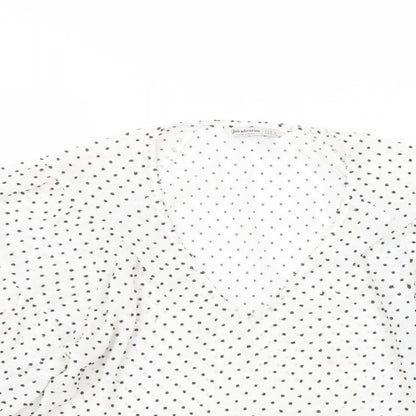 Astradivarius Womens White Polka Dot Polyester Basic T-Shirt Size M Round Neck