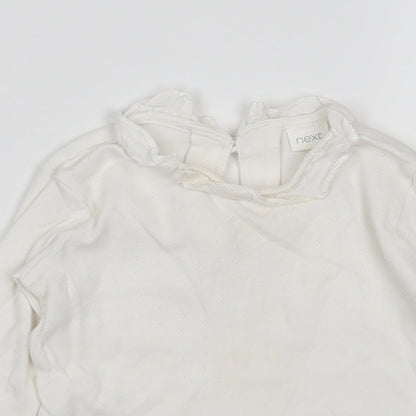Preloved NEXT Girls White  Cotton Basic T-Shirt Size 18-24 Months Round Neck - Detail