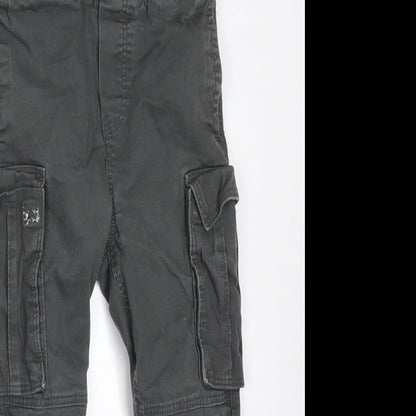 Preloved H&M Boys Grey  Cotton Cargo Trousers Size 9 Months  Regular - Detail