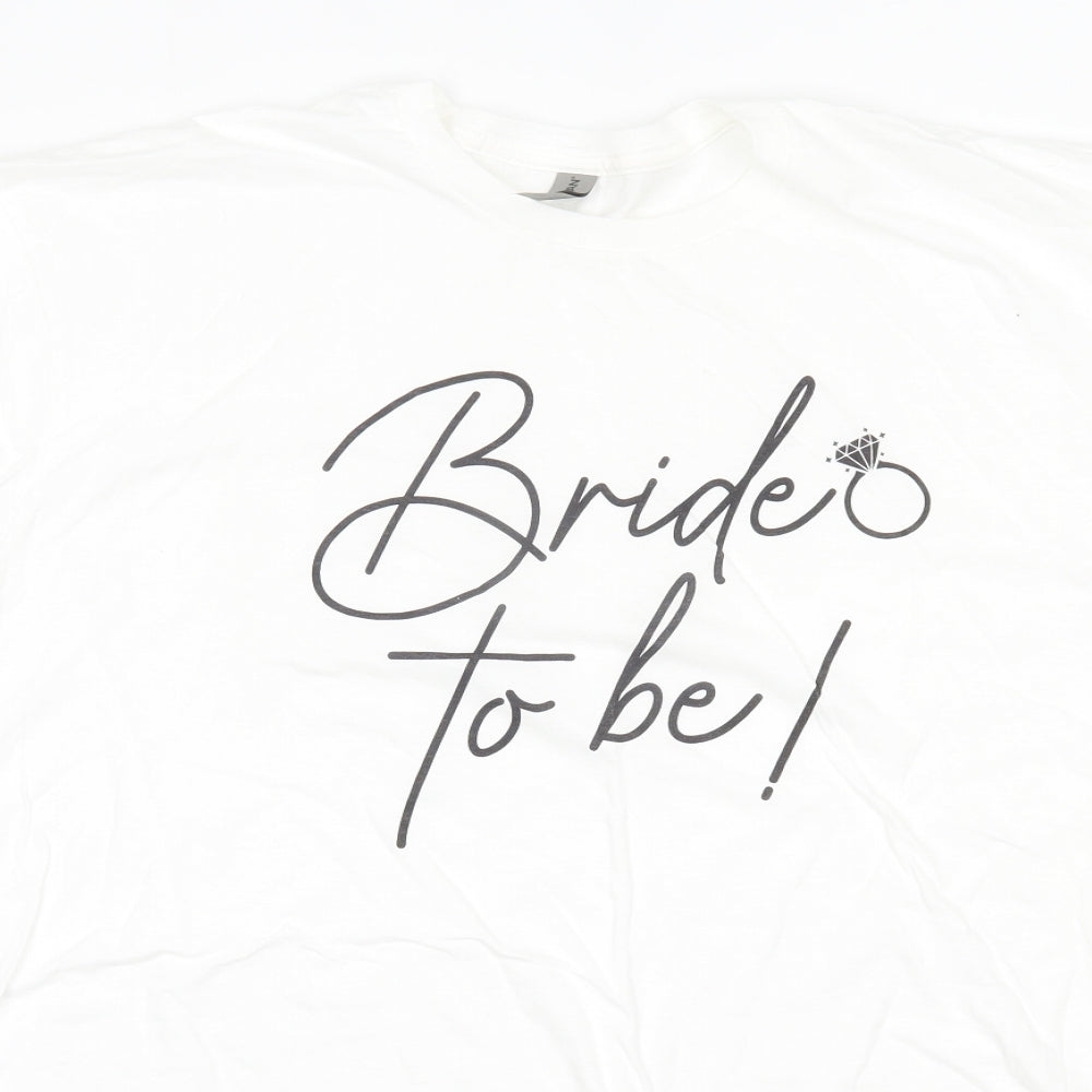 Gildan Womens White  100% Cotton Basic T-Shirt Size 2XL Round Neck - Bride to Be