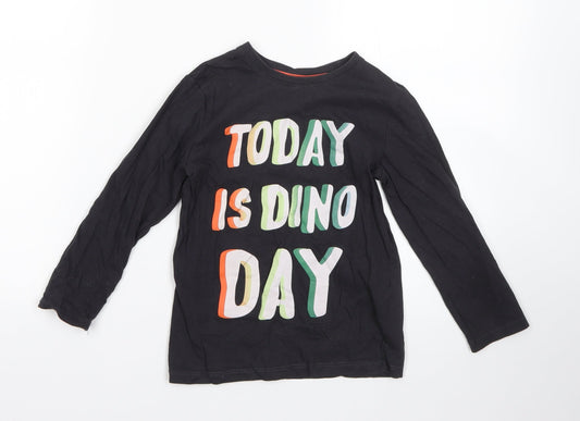 Preworn Boys Black  Cotton Basic T-Shirt Size 6-7 Years Round Neck