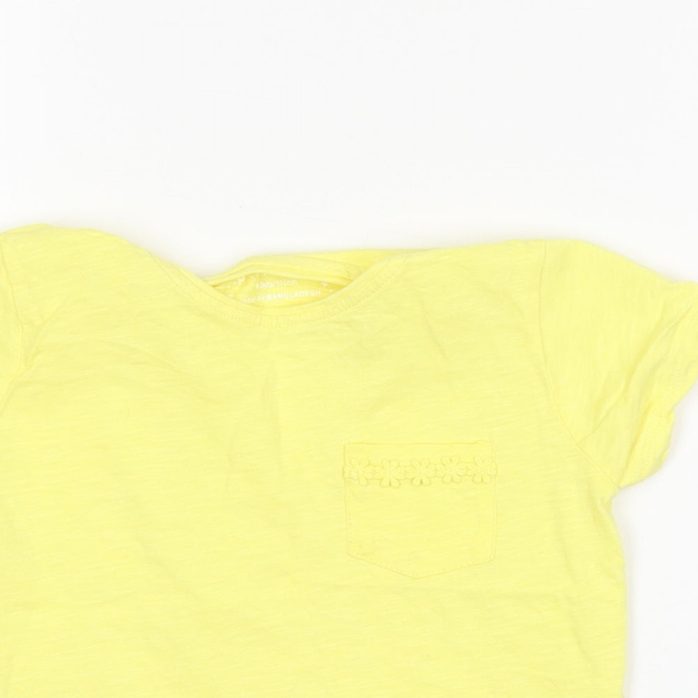 Primark Girls Yellow  Cotton Basic T-Shirt Size 4-5 Years Round Neck