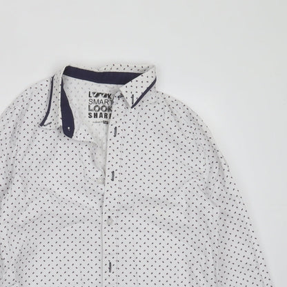 Preloved F&F Boys White Geometric Cotton Basic Button-Up Size 10-11 Years Collared Button - Detail
