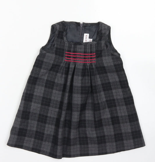 Neck & Neck Girls Black Plaid Polyester A-Line  Size 18 Months  Round Neck Zip