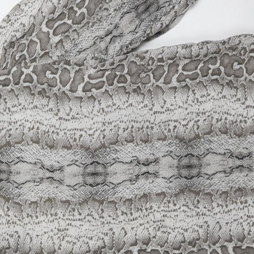 Pull&Bear Womens Grey Animal Print Viscose Basic Button-Up Size S Collared