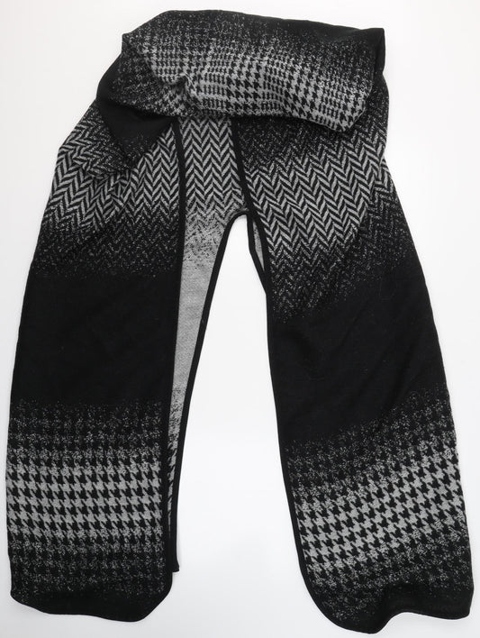 Preworn Womens Black Houndstooth Acrylic  Shawl/Wrap    - Poncho style