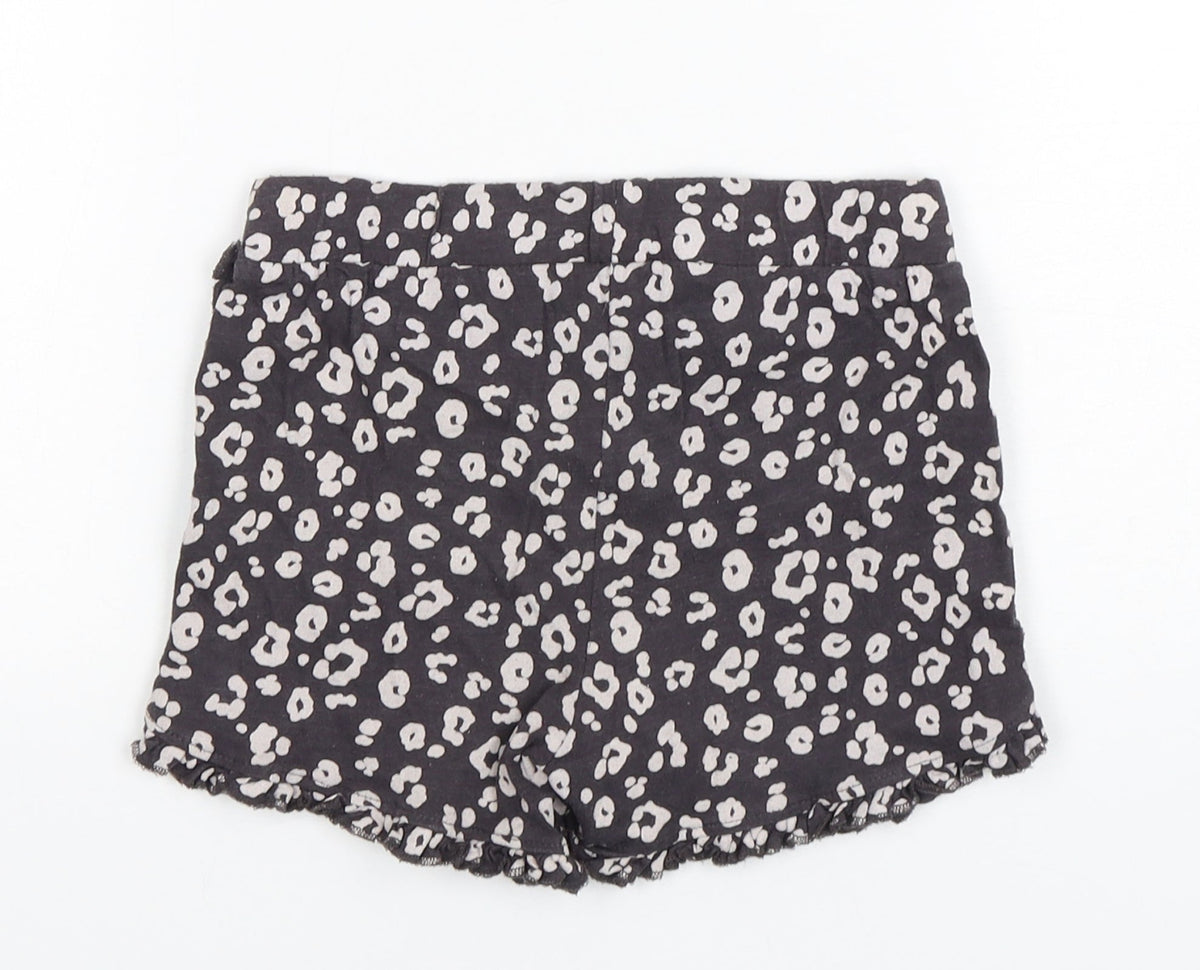 F&F Girls Multicoloured Animal Print Cotton Sweat Shorts Size 5-6 Years  Regular