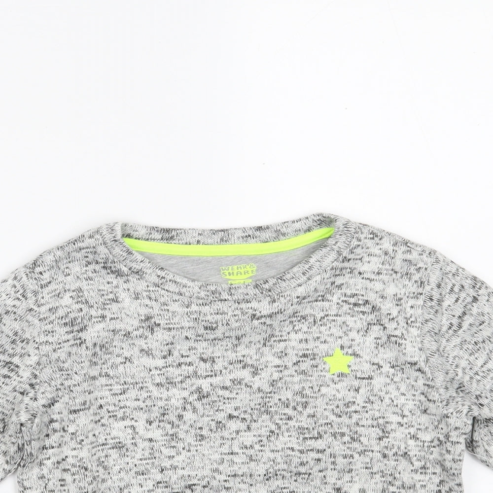 F&F Boys Grey  100% Polyester Pullover Sweatshirt Size 5-6 Years