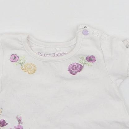 Preloved TU Girls White  Cotton Pullover T-Shirt Size 3-6 Months Round Neck Button - Peter Rabbit - Detail