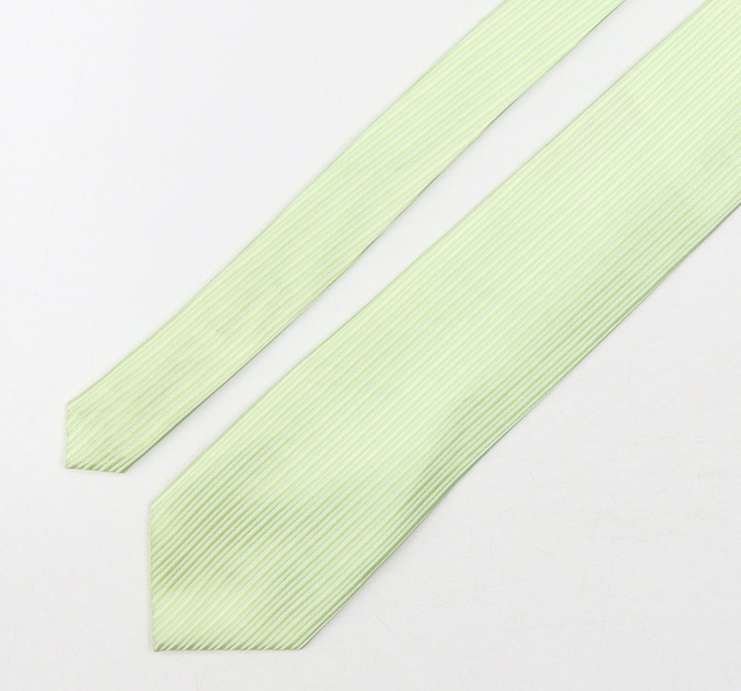 DH & AA Mens Green Striped Polyester Pointed Tie One Size