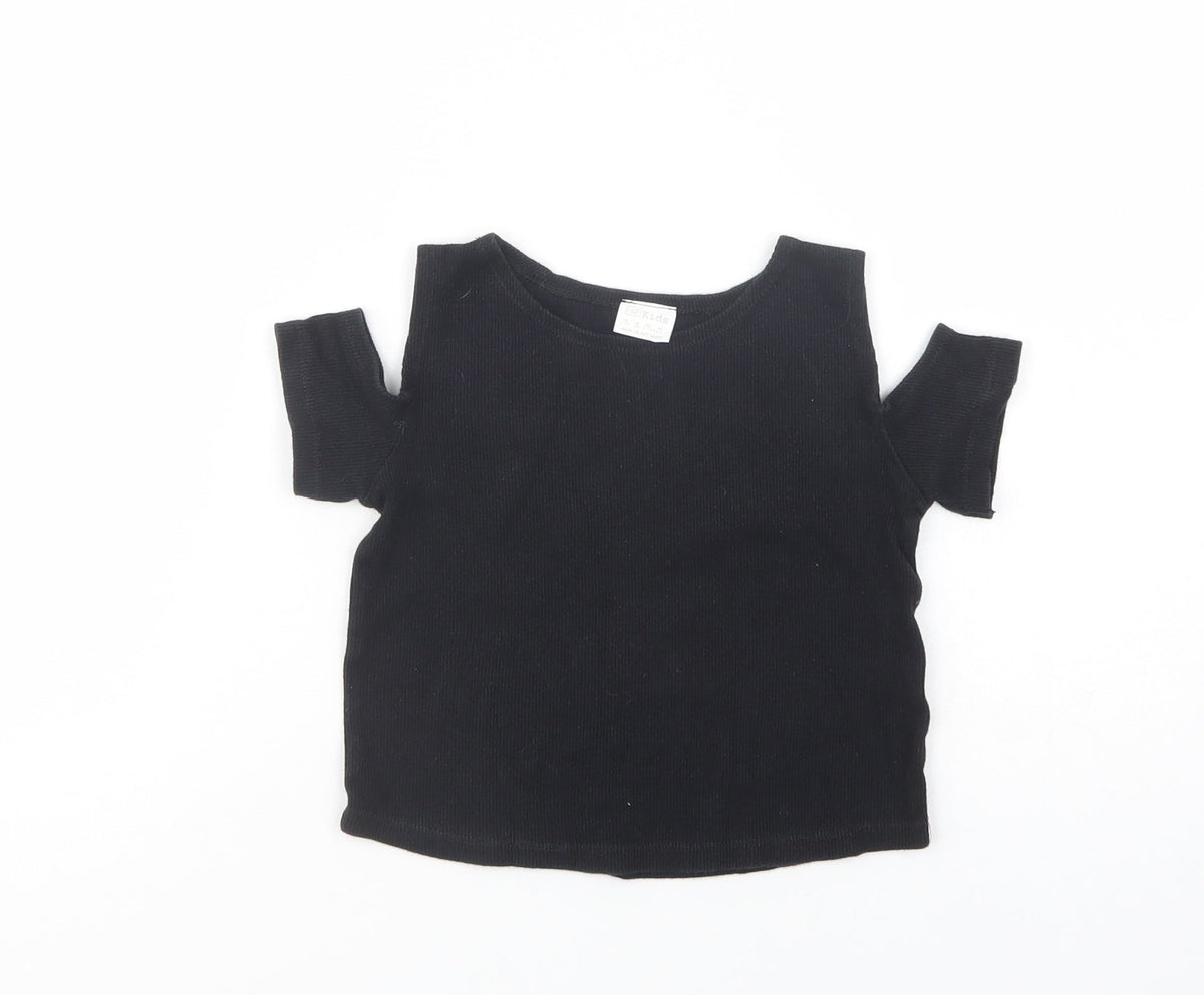 F&F Girls Black  Cotton Cropped T-Shirt Size 6-7 Years Crew Neck Pullover - Cold Shoulder