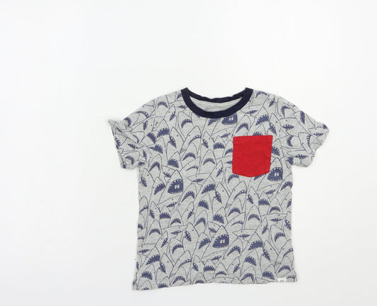 Gap Boys Grey Geometric Cotton Pullover T-Shirt Size 4 Years Crew Neck Pullover - Shark Print