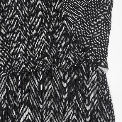 Target Womens Black Geometric Viscose A-Line  Size XL  V-Neck Pullover