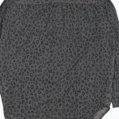 Preloved H&M Womens Grey Animal Print Polyester Basic Button-Up Size XS Collared - Label